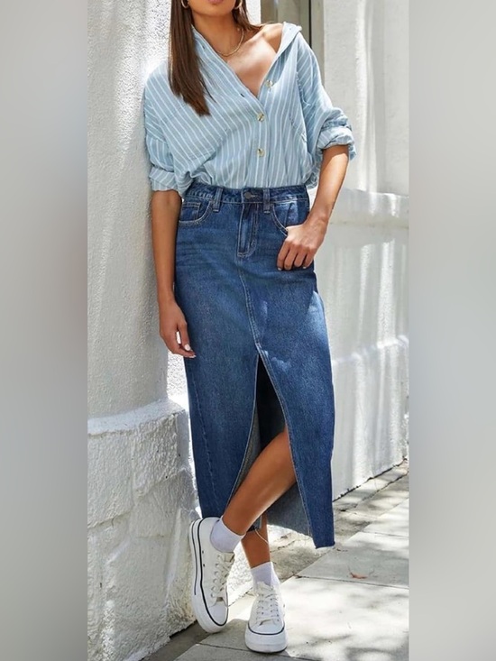 Serra Dresses & Skirts - Vintage Serra Blue Denim Skirt with Front Button